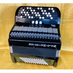Weltmeister C Scale Lightweight 60/72 bass 5 Row Chromatic Accordion Used