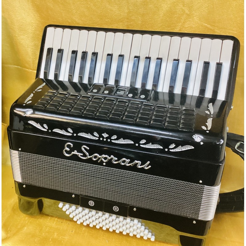 Used E Soprani 34 key 72 bass Piano Accordion Used Used E Soprani 34 key 72 bass Piano Accordion Used