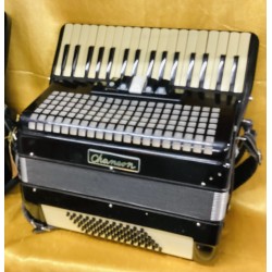 Chanson 34 key 72 Bass and 3 voice Black Used