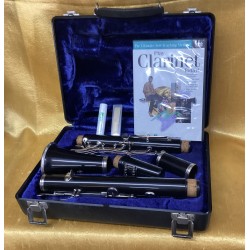 Bundle Bundy Bb Clarinet Outfit Used