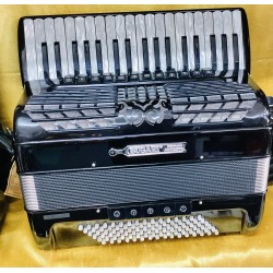 Bugari Championfisa 5 Voice 37 Key 96 Bass Double Octave Musette Piano Accordion Used