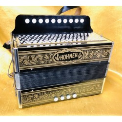 Hohner 110G 10 button Melodeon key G Used Accordion