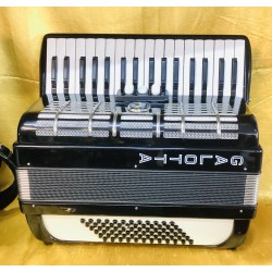 Galotta Lightweight 34 Key 72 Bass 2 Voice Piano Accordion Used