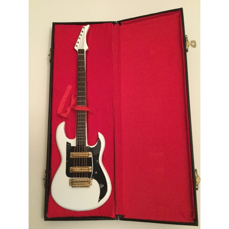 Model Guitar Gift - Stratocaster Copy White