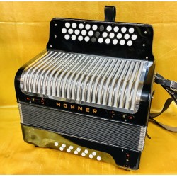 Hohner Trichord II B/C/Cs 2 Voice German made 31 button accordion Used