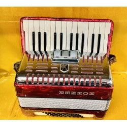 Hohner Student IVN 26 Key 40 Bass Tremolo 2 Voice Used