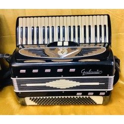 Galanti 41/120 Bass 2 Voice Piano Accordion Used