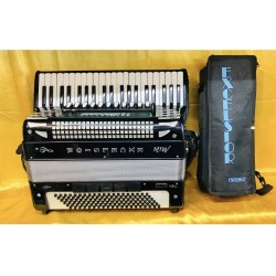 Excelsior Midivox Series II Midi & Mics Piano Accordion 4 voice 41/120 Musette Used